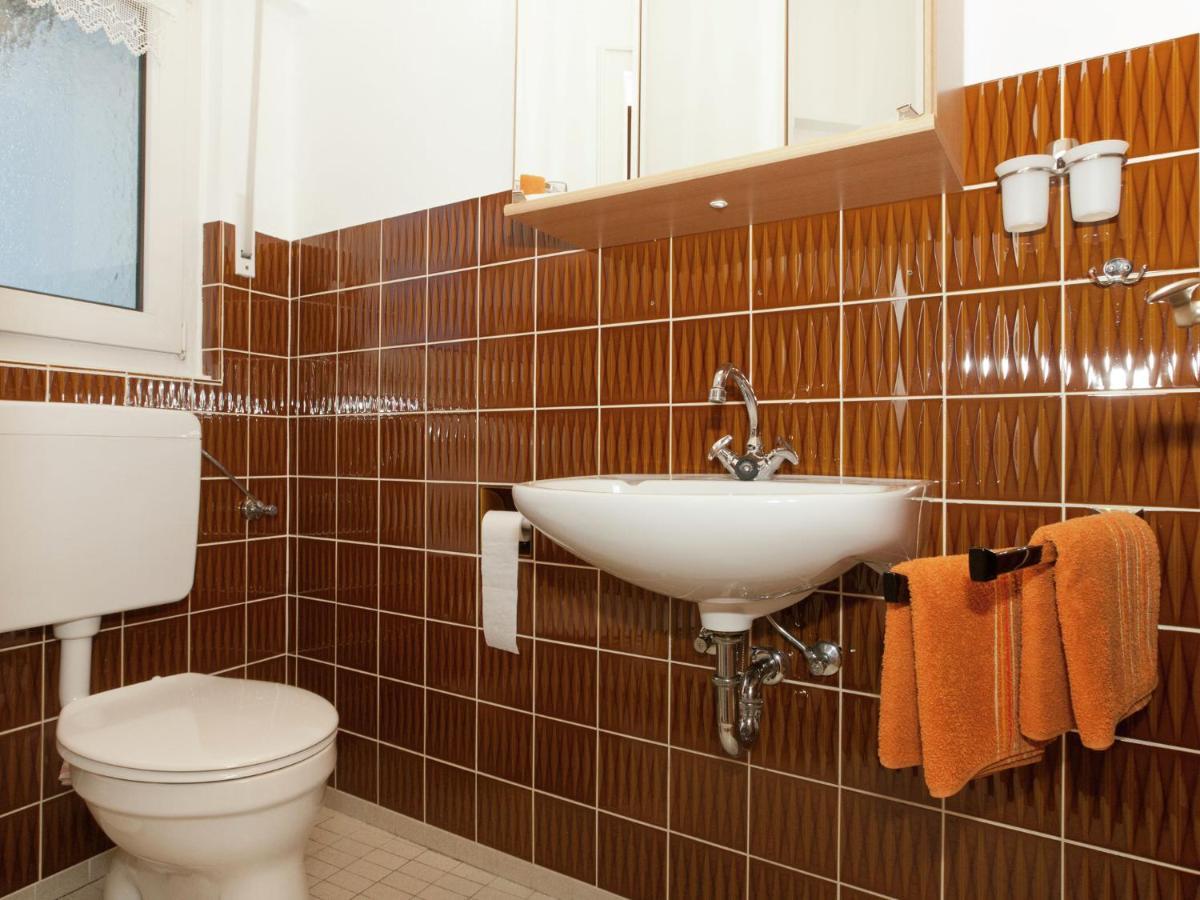 Serene Apartment In Meschede With Balcony Grevenstein Екстер'єр фото
